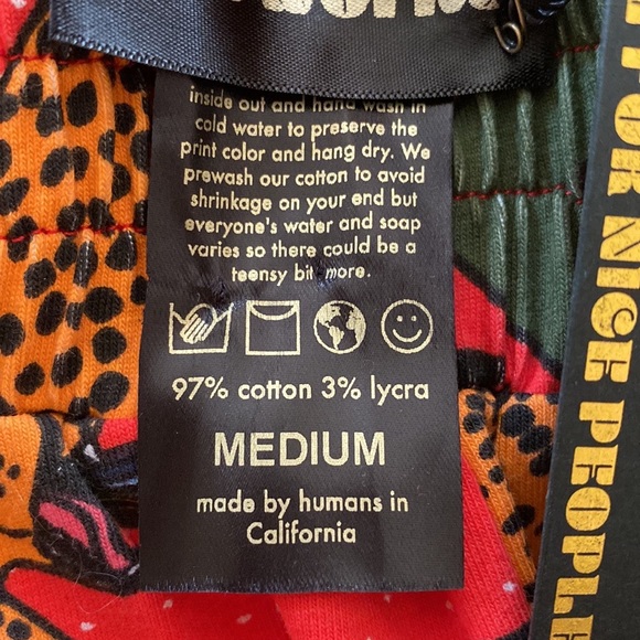 Nooworks PRIDE Tiger jogger pants in medium. Sold out print. - Picture 15 of 16